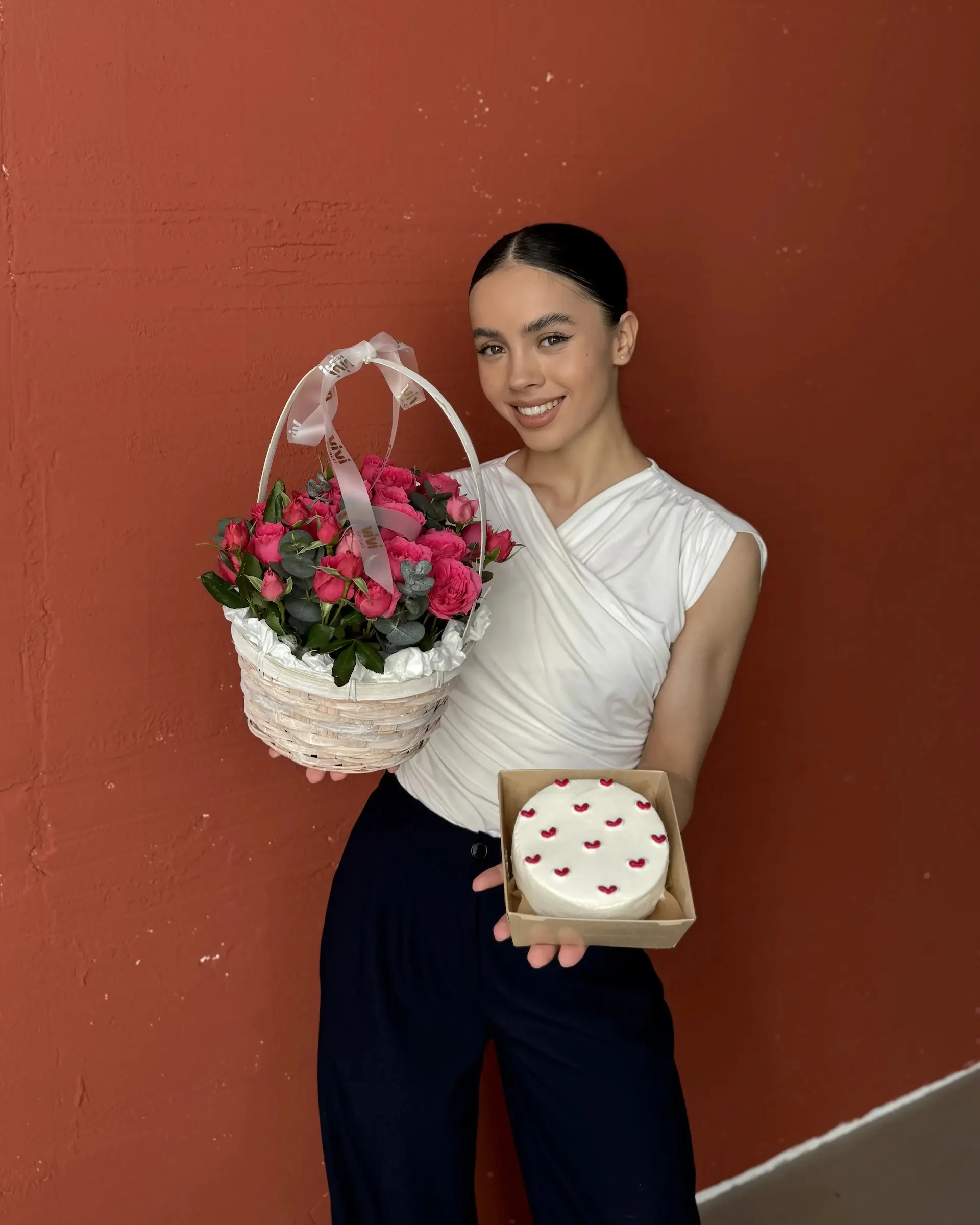 Милое комбо — оригинальный букет цветов Vivi Bouquet Астана